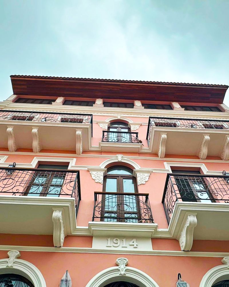 b82c6ab4-8480-4046-8bdb-9edf106c2c7d